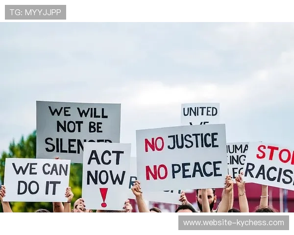 科隆队携手球员拍公益广告 呼吁共同抵制种族歧视