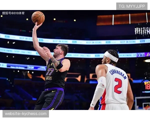 卢卡·东契奇因轻微腿筋紧张缺席常规赛最后两场，预计季后赛可复出